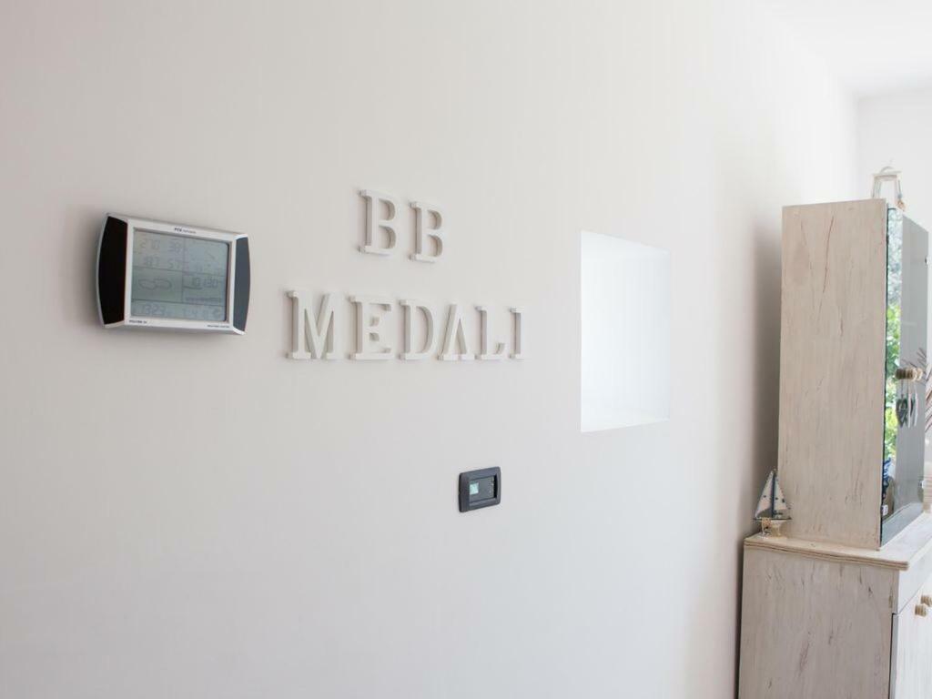 B&B Medali Верноле Экстерьер фото